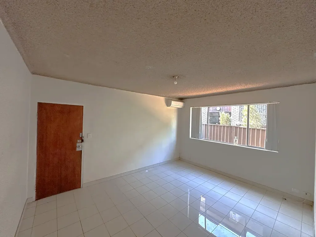 Convenient Two-Bedroom Apartment Close to Local Amenities