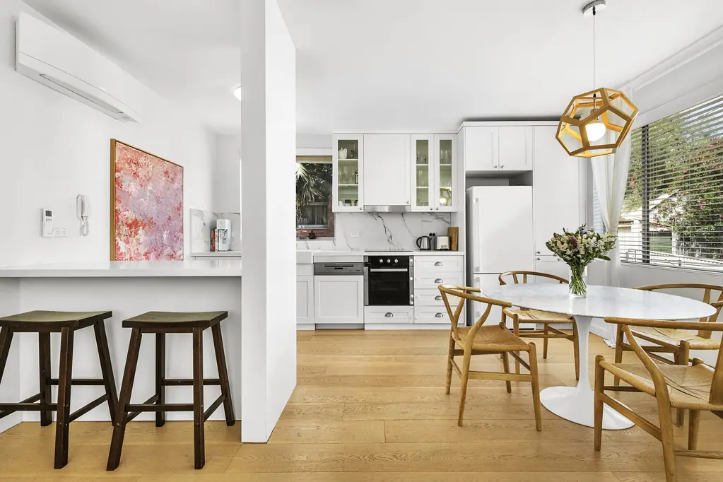 Renovated Beachside Apartment with 3 Bedrooms, 2 Bathrooms, and Lock-Up Garage