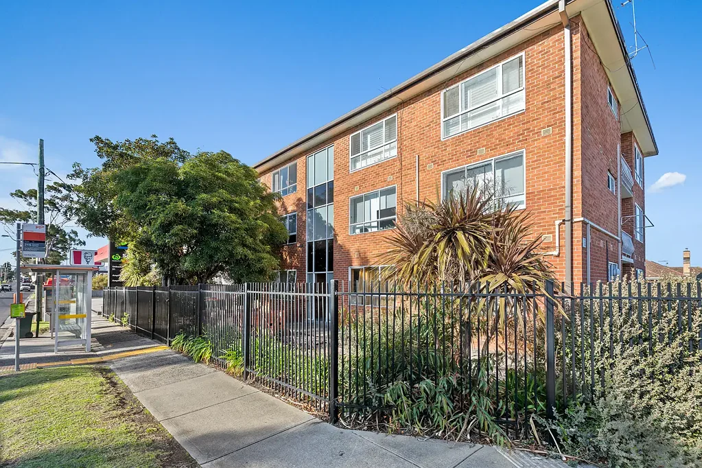 16/437 Ballarat Road, Sunshine, VIC 3020