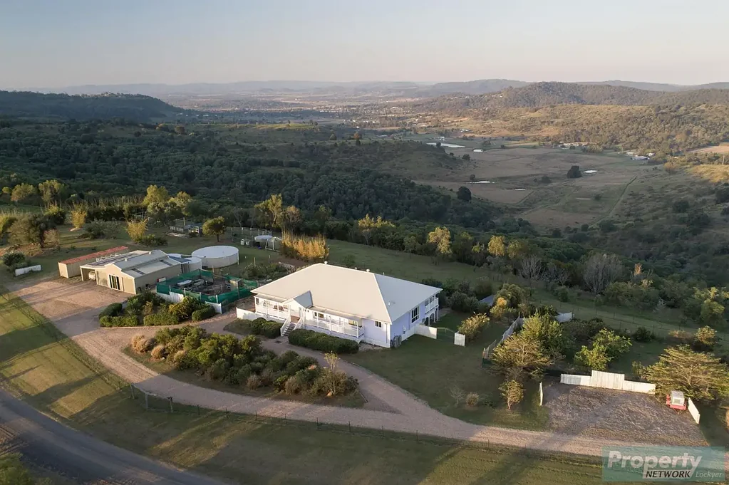 Summerholm Sustainable off-grid lifestyle farm with stunning 360 deg views.
Offers over $2.2 million