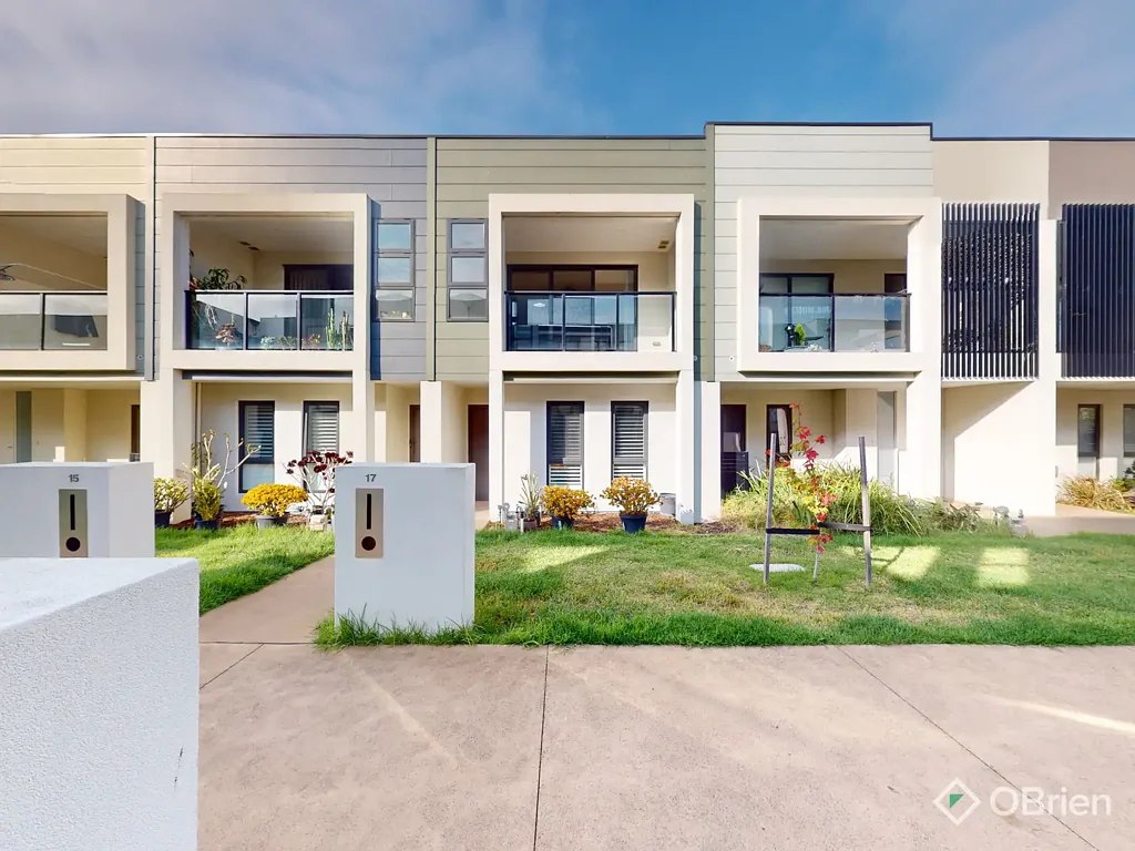 MODERN TOWNHOUSE IN PRIME LOCATION!