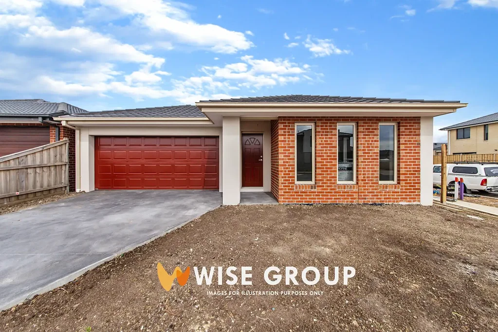 Spacious & Stylish Family Living in Prime Cranbourne East Location