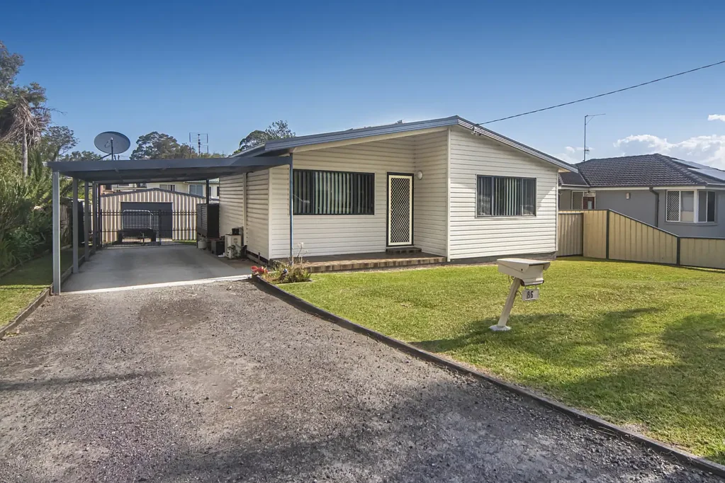 Nowra 4房  walk to town, love coming home