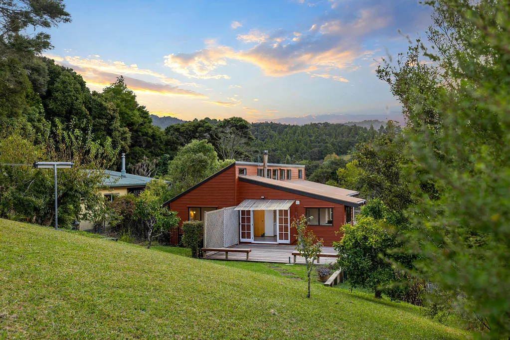 32 Opanuku Road, Henderson Valley, Waitakere City, Auckland