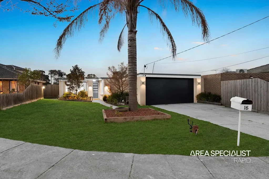 15 Farrer Close, Cranbourne, VIC 3977