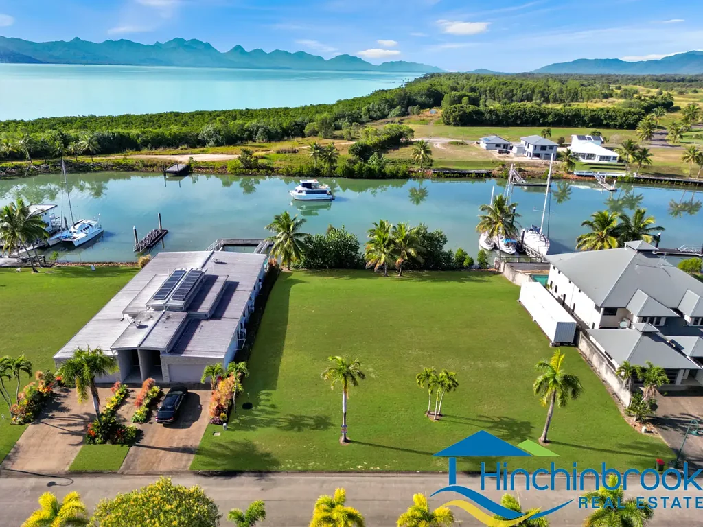 Cardwell  Prime piece of real estate