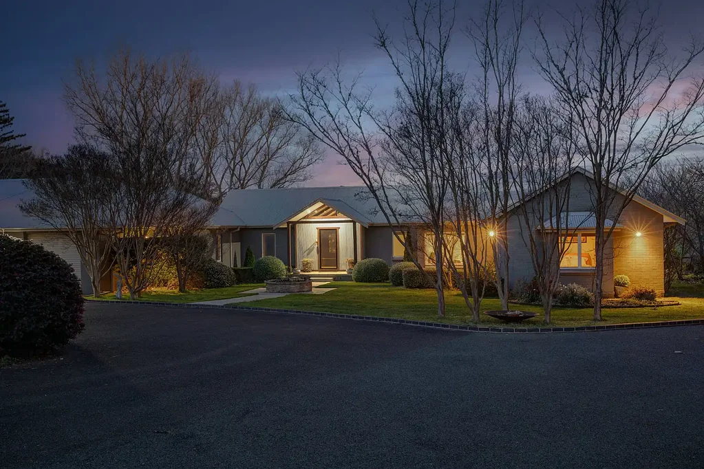 Burradoo Private acreage living with space, outlook and endless possibilities