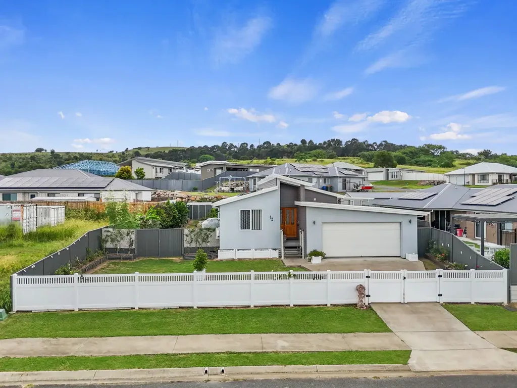 12 Mallard Street, Lowood, QLD 4311