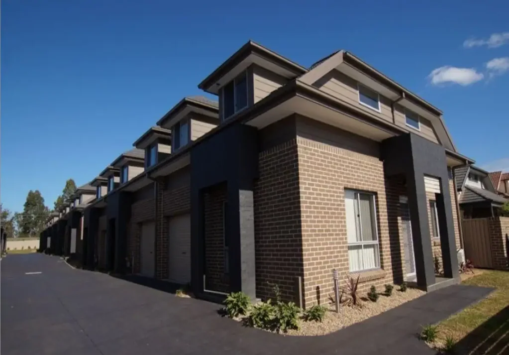 Beautiful 3-Bedroom Townhouse for Lease