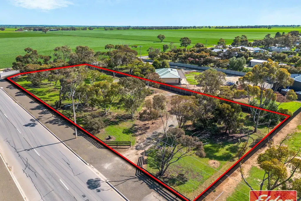 Roseworthy OUTSTANDING 1 ACRE