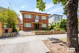 7/694 Dean Street, Albury