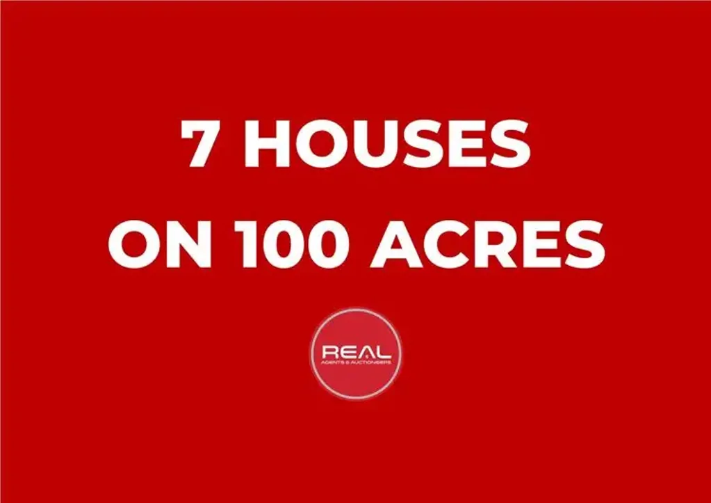 Naracoorte 29Kwarto 6 Fully renovated houses on 100 acres with various other buildings, Walk in - walk out