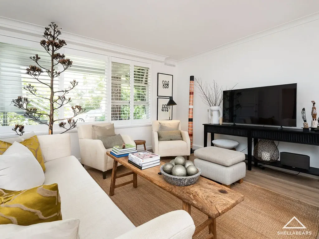 Fabulous Ground Floor Apartment in a small group of eight.
