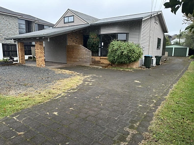 one level property on a flat land