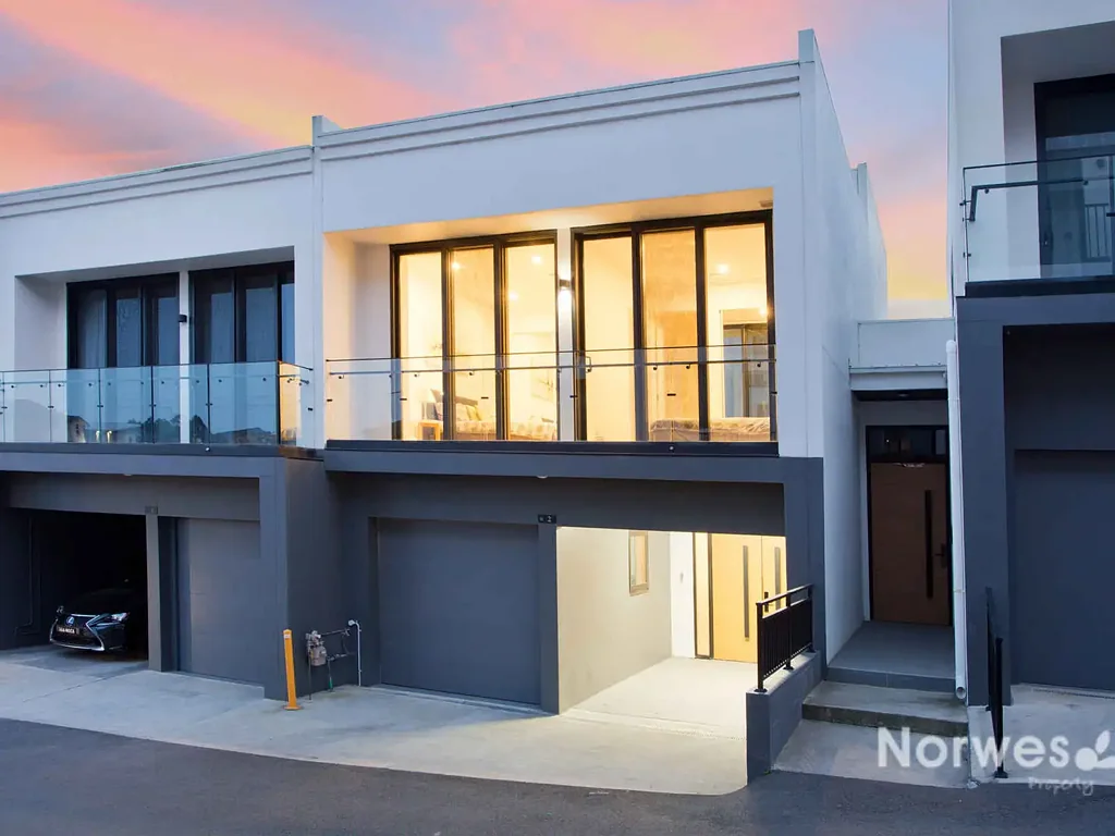 Norwest 3Phòng ngủ Modern Lifestyle Townhome, A Class Of It’s Own