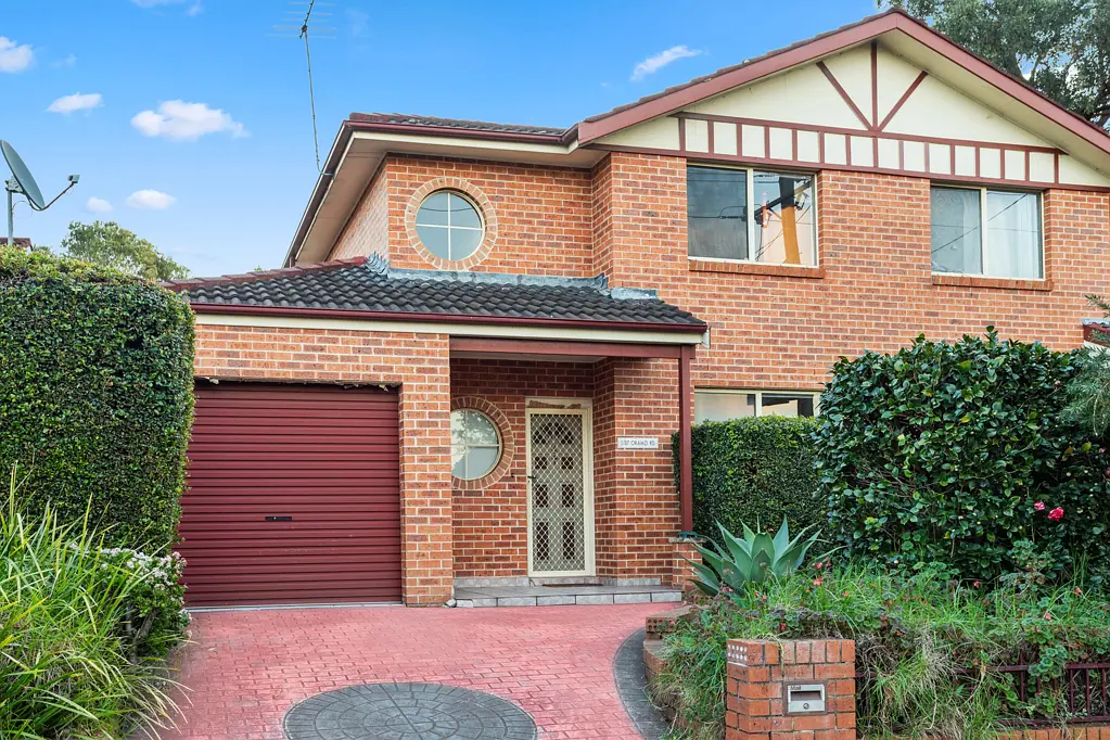2/87 Oramzi Road, Girraween, NSW 2145