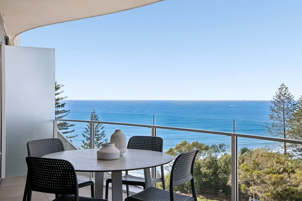 Mooloolaba 2 Bedroom Elevated Luxury Mooloolaba Oceanfront Apartment