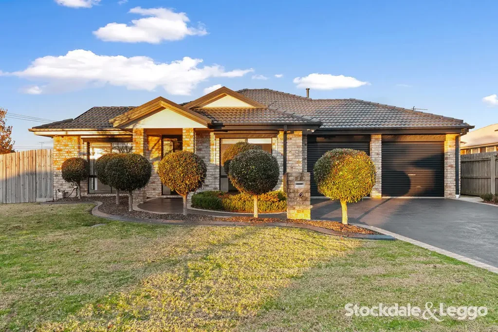 Immaculate Home in West End!