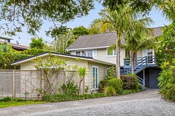 78 Rosario Crescent, Red Beach
