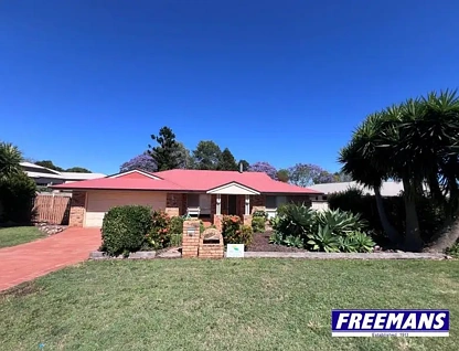 17 Avocado Crescent, Kingaroy, QLD 4610, 5 habitaciones, 2 baños, House