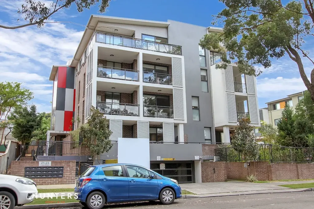 Wentworthville 1房 位于 Wentworthville 中心的绝佳一卧室加书房机会 Sensational 1 Bedroom + Study opportunity in heart of Wentworthville