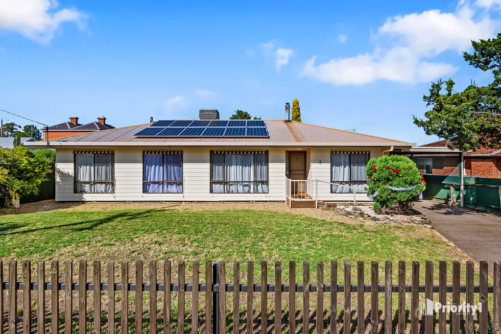 3 Lawrence Street, Dunolly, VIC 3472