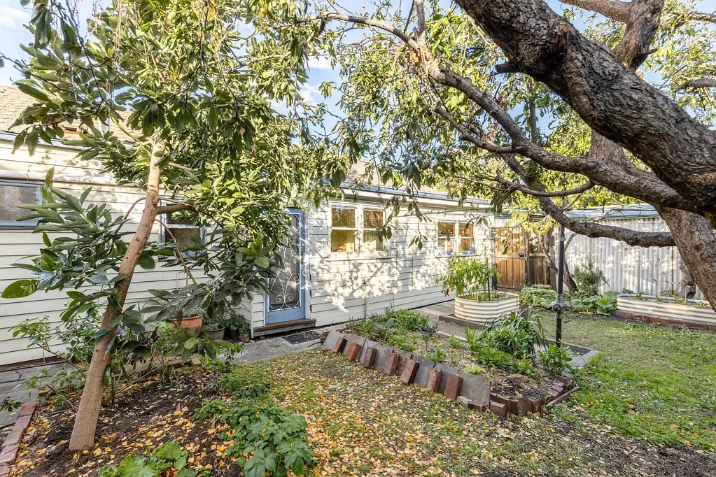 Footscray 3침실 Charming Double-Fronted Edwardian Cottage with Endless Potential