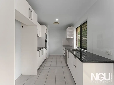 13 Titmarsh Circuit, Fernvale, QLD 4306, 3 phòng ngủ, 2 phòng tắm, House