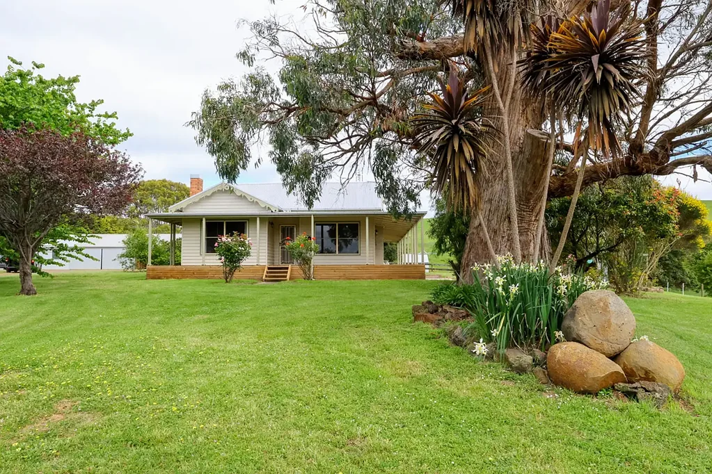 3247 Henty Highway, Heywood, VIC 3304