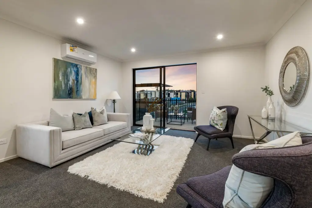 Flat Bush 4Zimmer BRAND-NEW CORNER TERRACE BY THE RESERVE