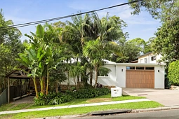 105 Peninsular Road, Grays Point