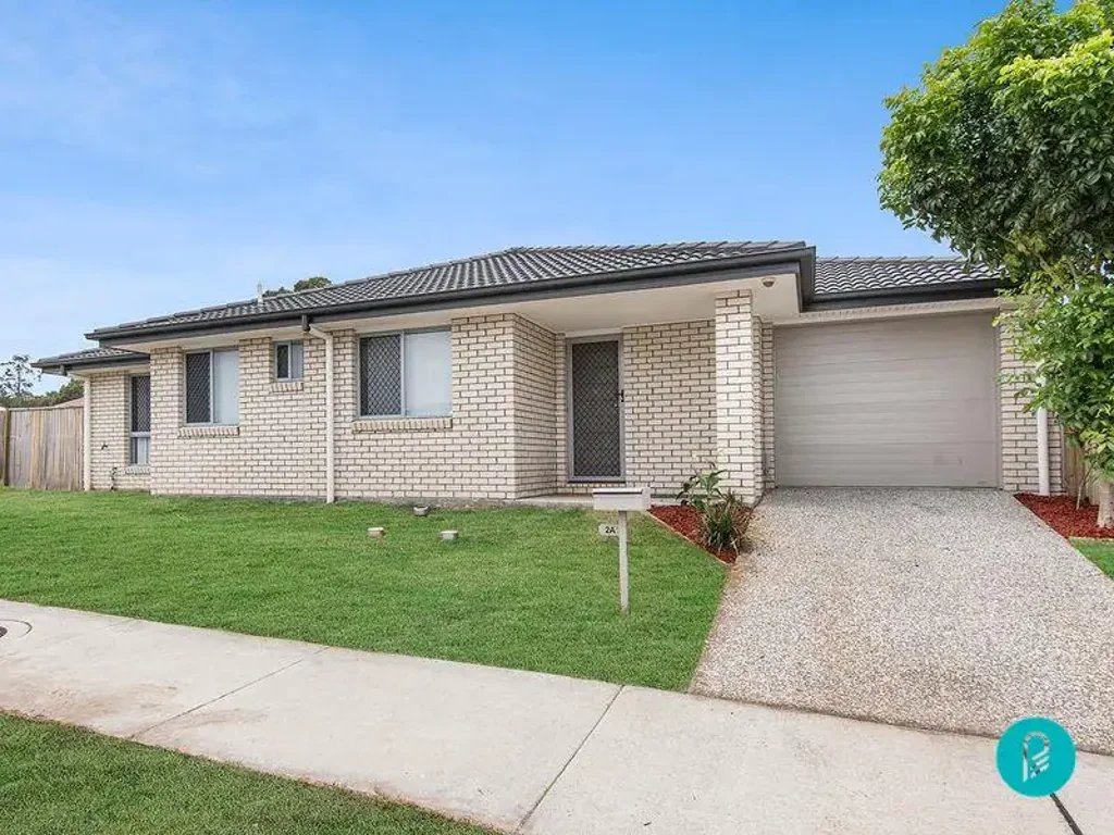 MODERN HOME! PRIVATE, SECURE AND READY FOR YOU!