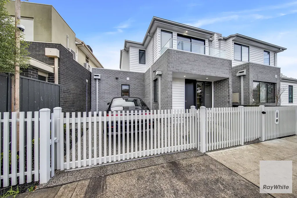 Brand New Luxury Townhouse with Quality Finishes