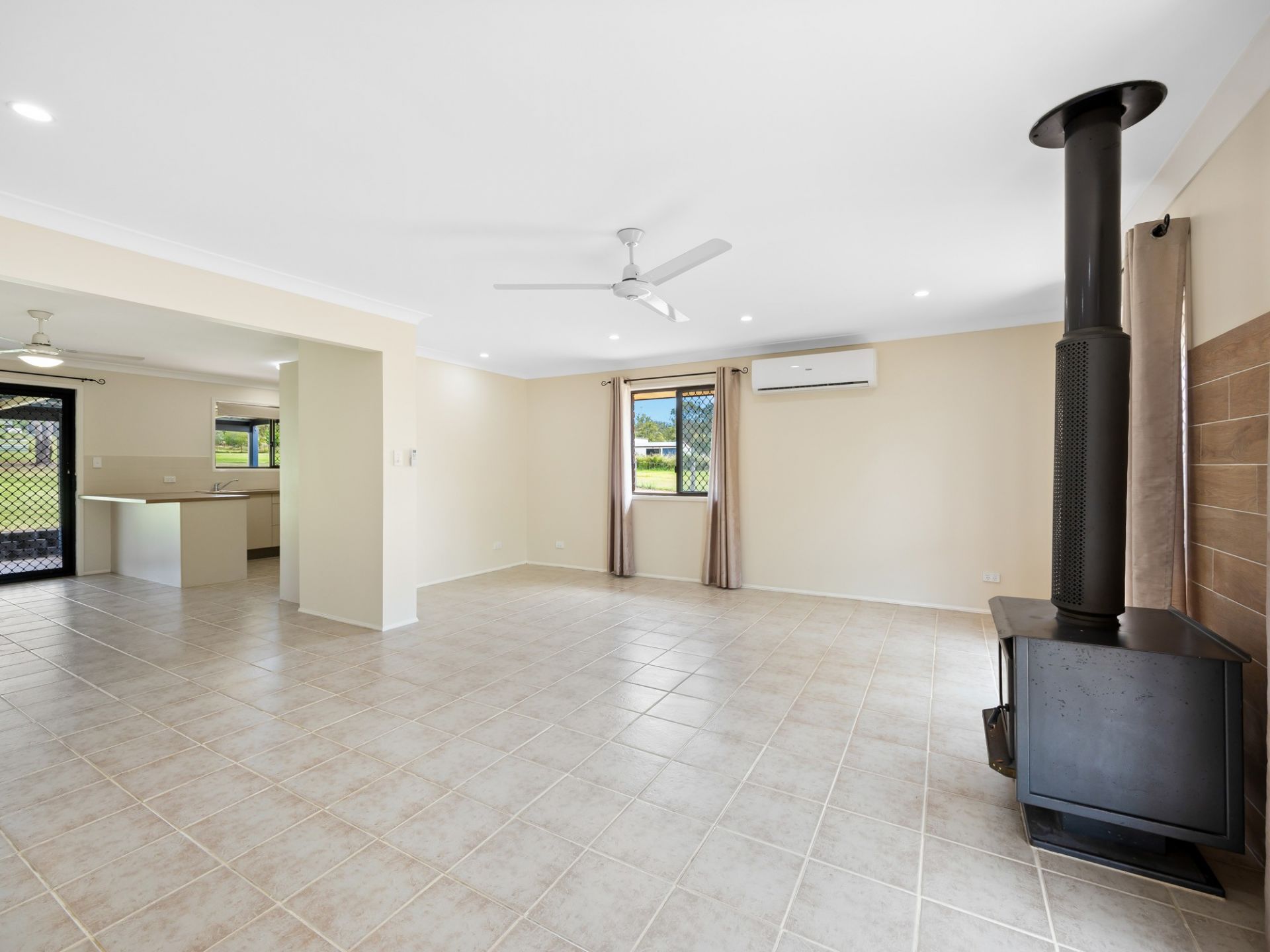 23 EILEEN CT, KENSINGTON GROVE QLD 4341, 0 habitaciones, 0 baños, House