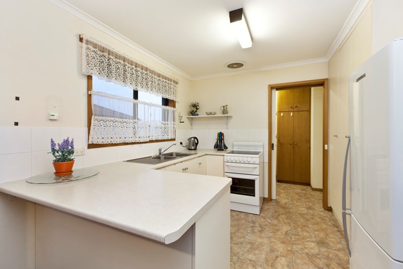 156 LEARMONTH RD, WENDOUREE VIC 3355, 0 habitaciones, 0 baños, House