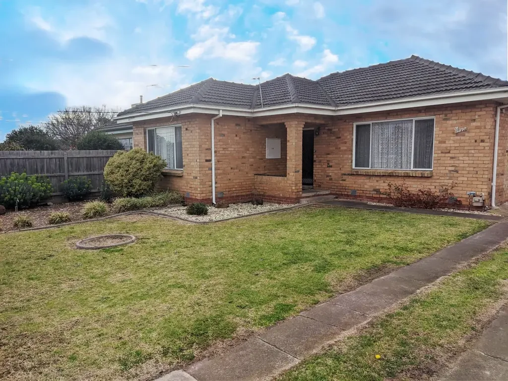 SPACIOUS HOME IN SERENE LOCATION