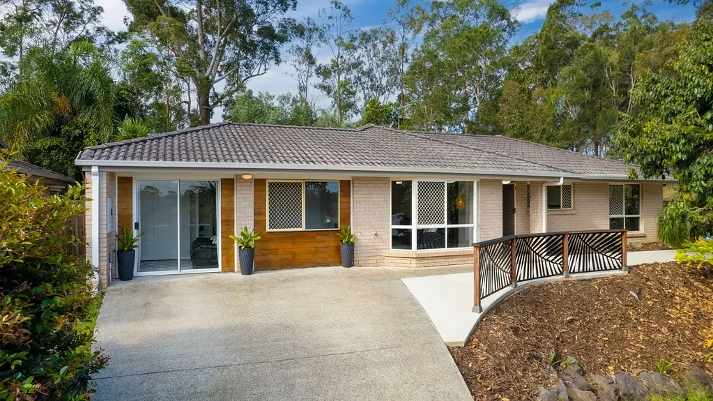 13 Athenree Place, Little Mountain, QLD 4551