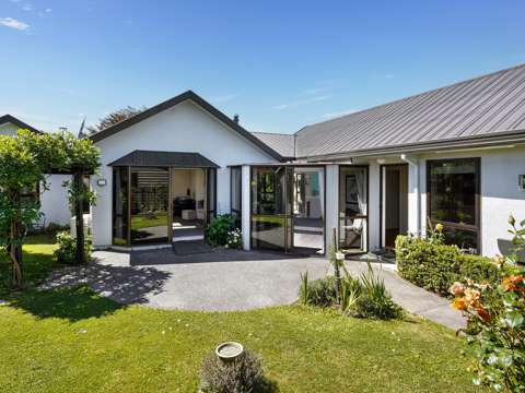 Rangiora 4房  Spacious with great garaging – Act fast!