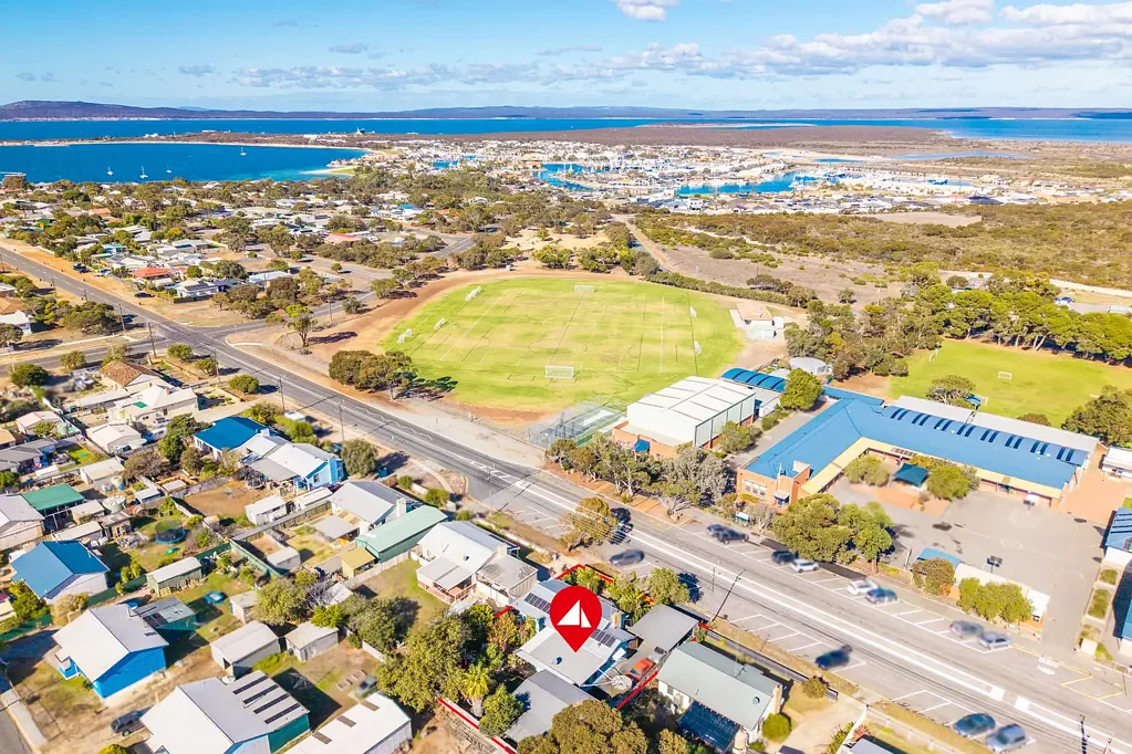 Port Lincoln 4Moenga Spacious, Secure & Perfectly Positioned in Kirton Point