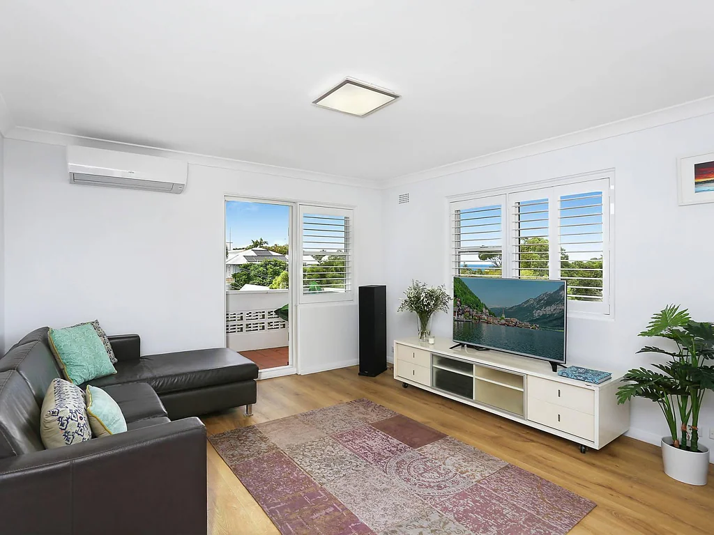 Modern one bedroom apartment