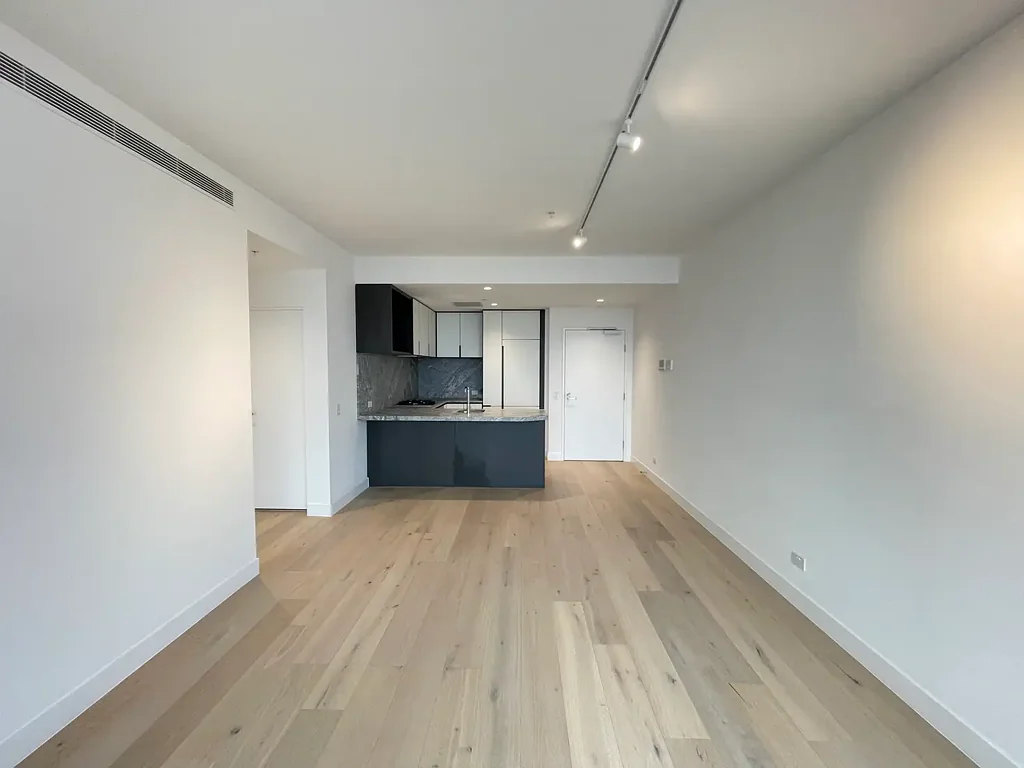 West Side Place High Rise Tower A Spacious luxurious 2 bath 2 bed apartment