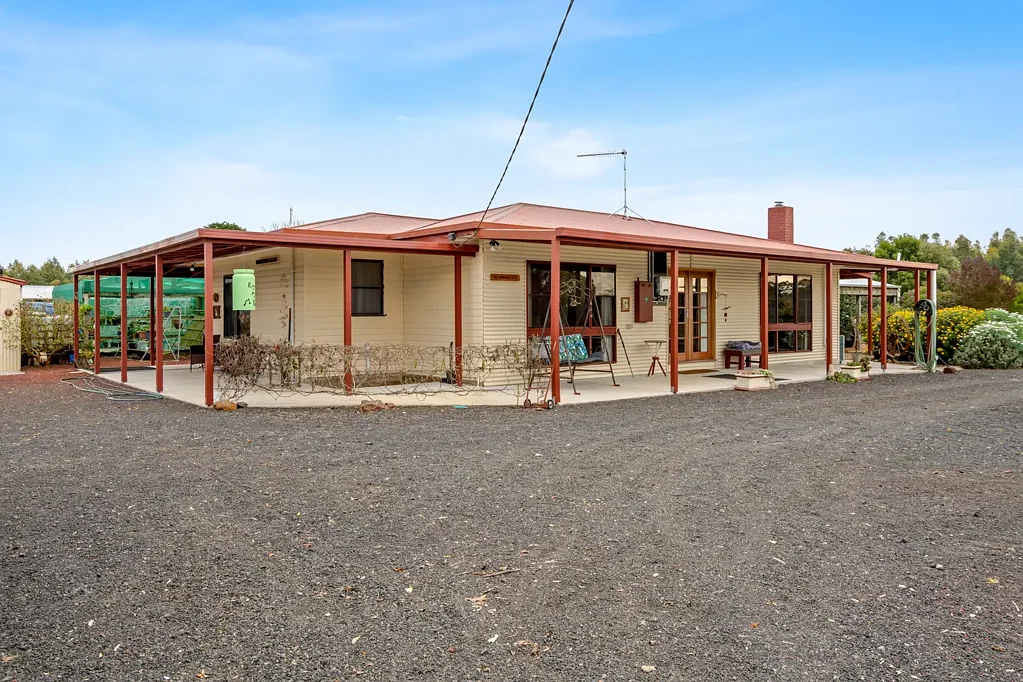 915 Coradjil Road, Simpson, VIC 3266