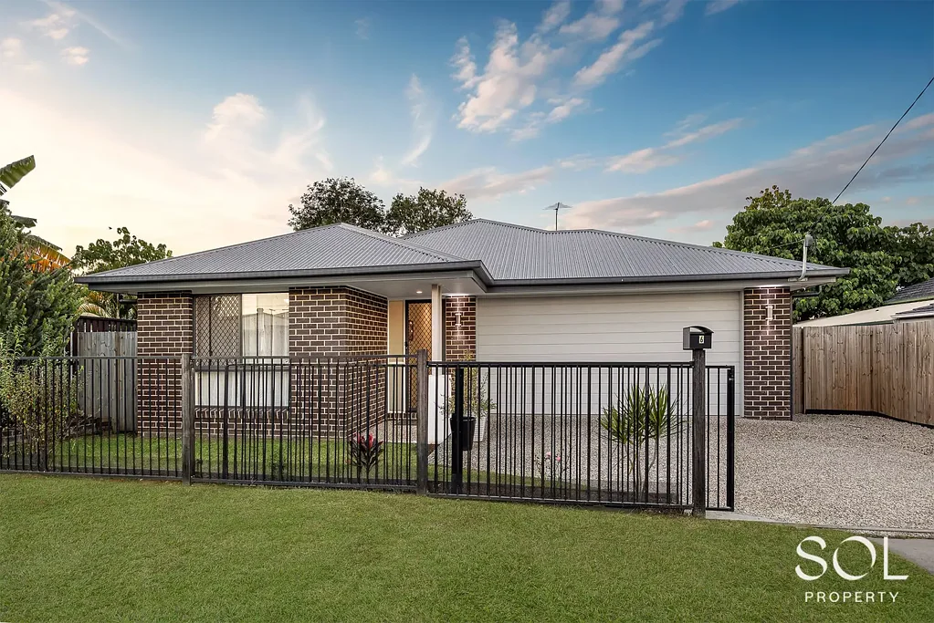 Lawnton 3房  Modern, Low-Maintenance Living In The Heart Of Lawnton!