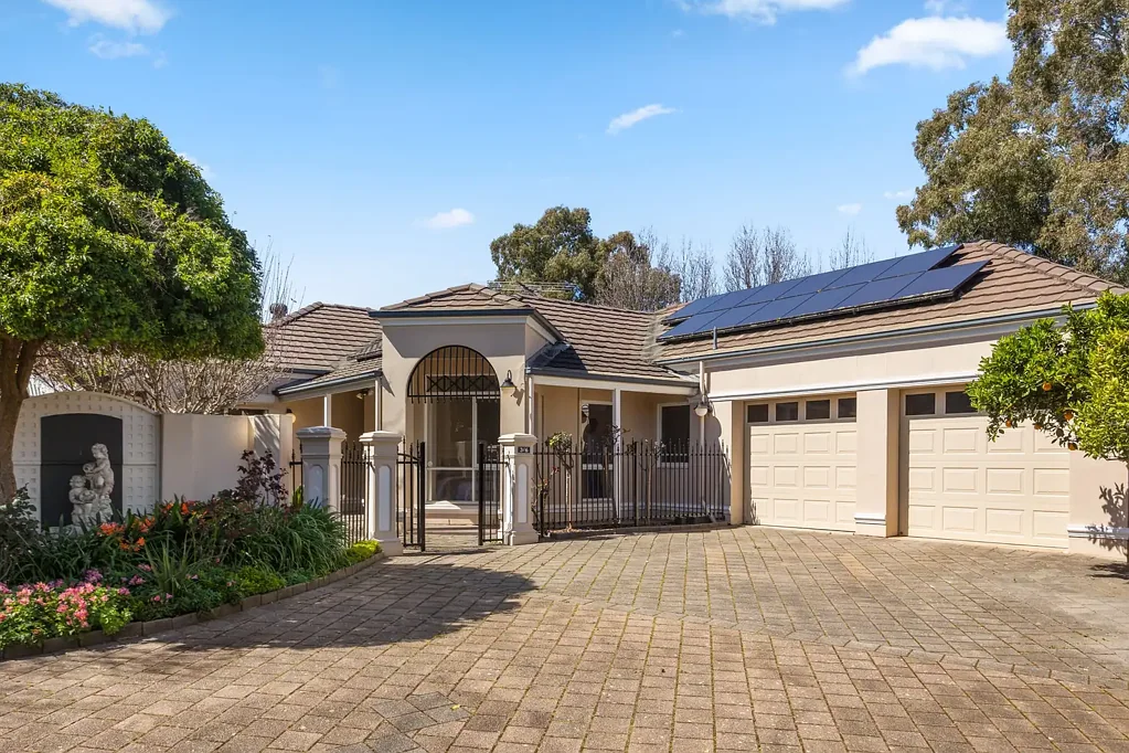 Hazelwood Park 3Zimmer Gated Tranquillity in a Prized Eastern Enclave.