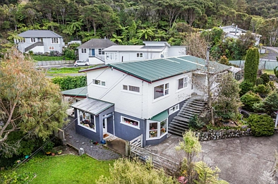 Stokes Valley 5房  Owners Wants This Gone!!