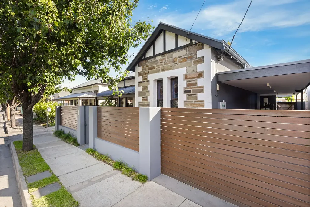 Mile End 4Kwarto A Refined Reinvention of a C1900 Bluestone Villa.