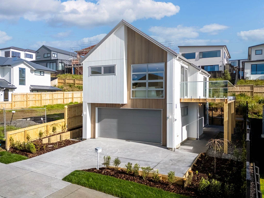 6 Pakirikiri Street, Long Bay, North Shore City, Auckland
