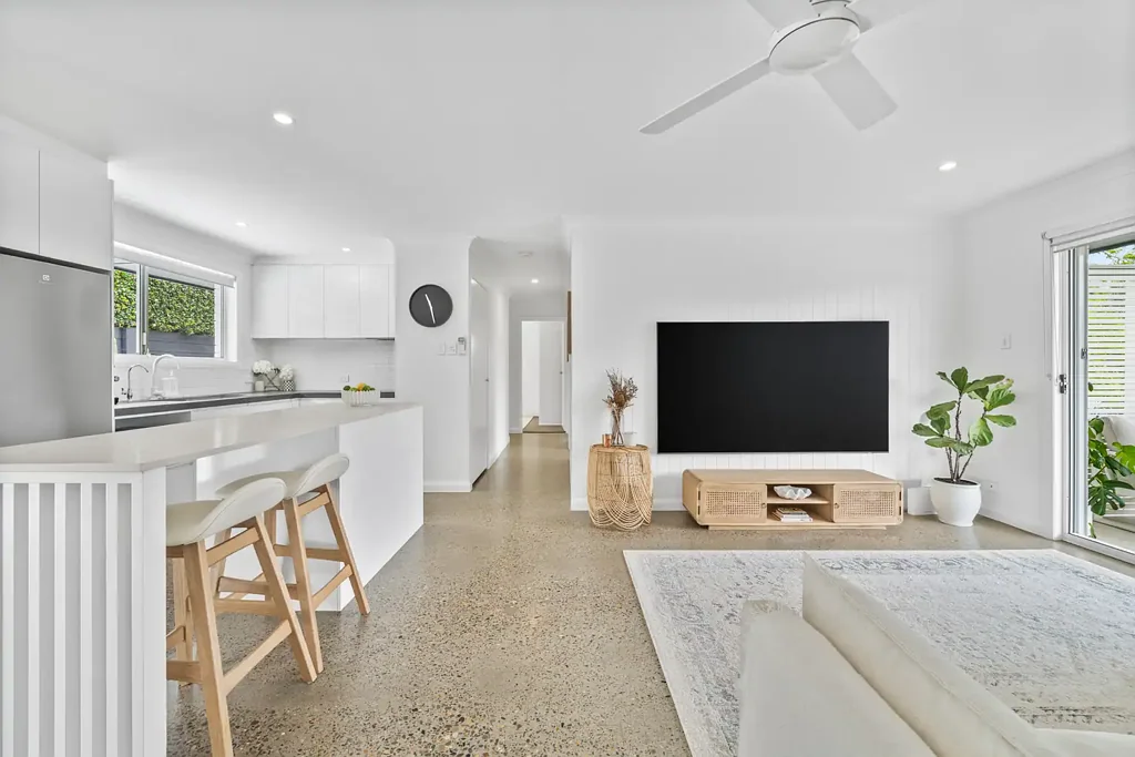 56 Plateau Crescent, Carrara, QLD 4211