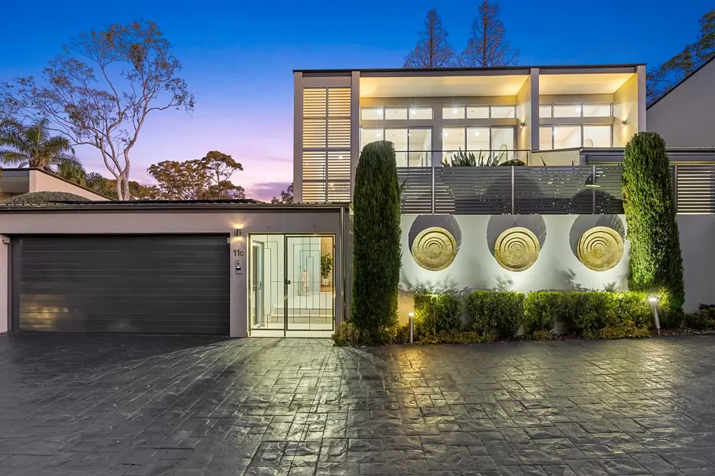 Pymble 4Zimmer Architectural Brilliance, Hidden Luxury & Versatile Living. A One of a Kind North Shore Sanctuary