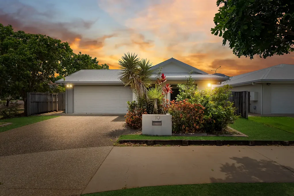Parkside Living Just Minutes from Cairns’ Stunning Northern Beaches!